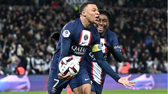 巴黎圣日耳曼法甲击败克莱蒙姆巴佩帽子戏法